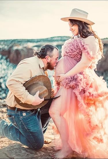 maternity dresses for photoshoot couple