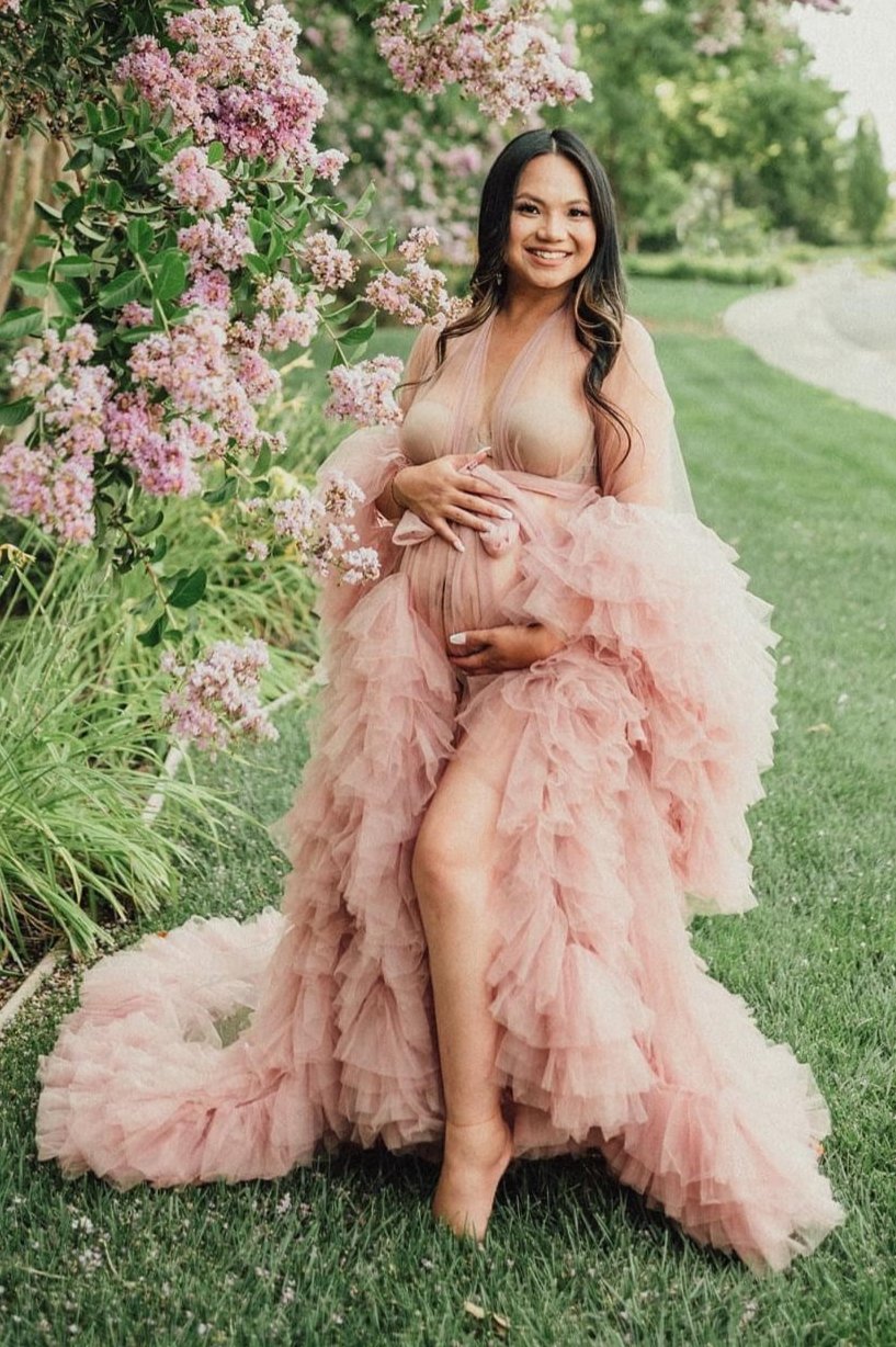 long flowy dress for photoshoot​