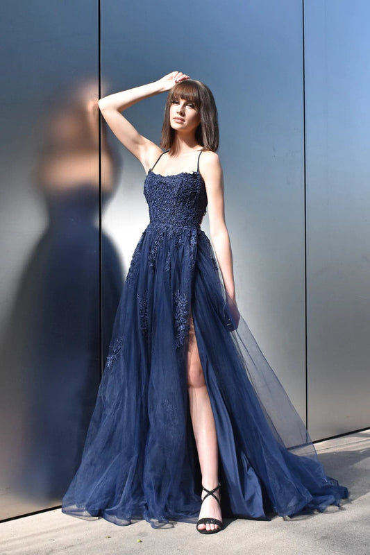 Robe de bal longue en dentelle et tulle avec fente